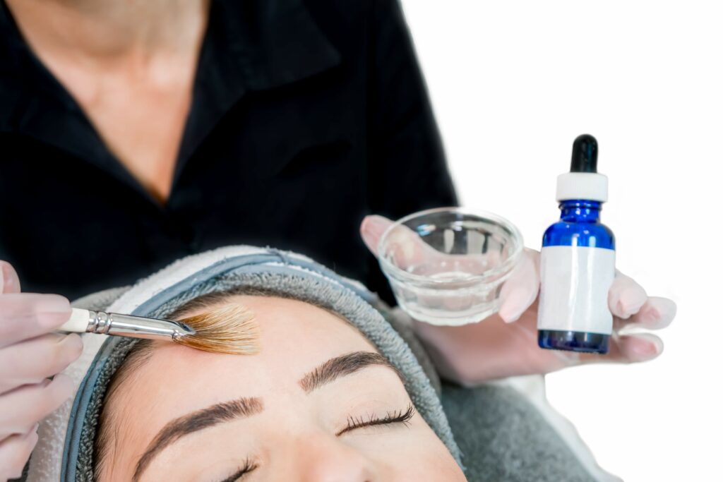 Beautician,(cosmetologist),Applying,Chemical,Peel,Treatment